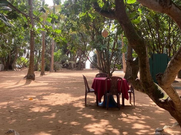 Lavila Beach Cottage Wadduwa Exterior foto